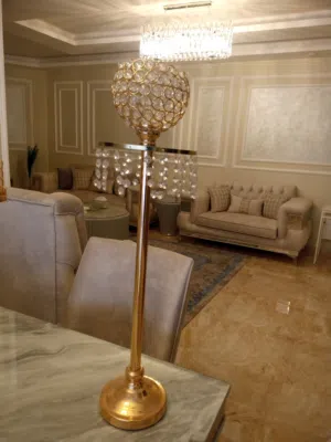 شمعدانات مميزة عدد 1 حجم كبير ارتفاع 80 سم لون ذهبي وحمالة فناجين قهوة متحركة مميزات وشبة وكالة