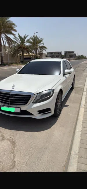 للبيع مرسيدس موديل 2014 الموتر نظيف مبدل كل الاستهلاكية الموتر بحالة الوكالة لا يحتاج لك أي مصروف