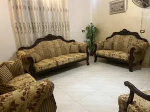 طقم كنب غرفة ضيوف مستعمل