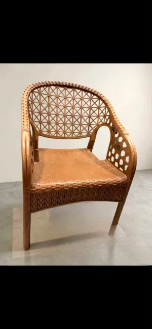 كراسى متوفره وبكميات