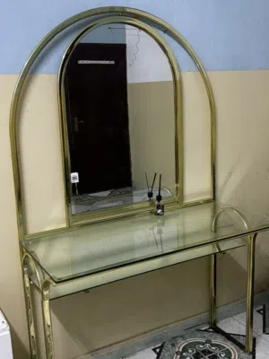 Used Dressing Table- 15 rial- Seeb Souq Self Pickup