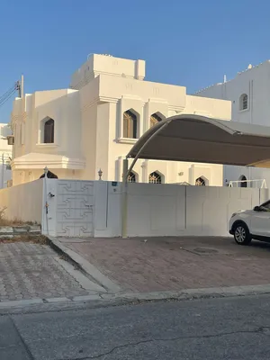 4 Bedrooms . 5+ Bathrooms . 330 m21