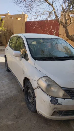 نيسان تيدا 2010