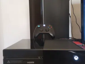 اكس بوكس ون بحالة ممتازة جدا