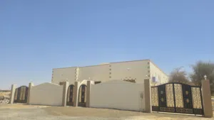 250 m2 More than 6 bedrooms Villa for Rent in Al Dhahirah Ibri
