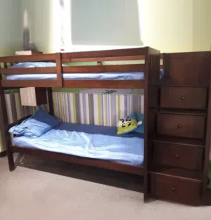 سرير طابقين خشب اصلي