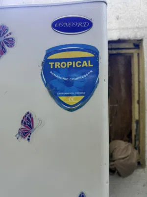ثلاجه شغاله نضيفه كلش