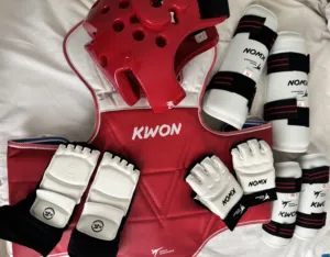 للبيع واقيات تايكوندو شركة kwon جديد السعر 23