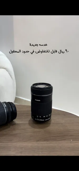 عدسه وكاميرا