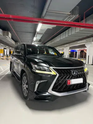 لكزس LX 570 خليجي مالك اول من الوكاله مفتاحين وكرت الوكاله موتر نظيف مسرفس وجاهز ملكيه وتأمين 10شهور
