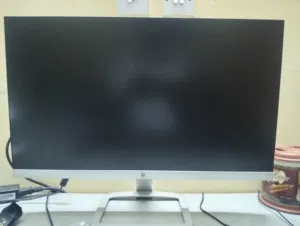 شاشة للبيع نظيفة استعمال نظيف جدا النوعhp  60HZ