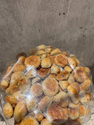 كليجه العيد هشه وطيبة درجه اولى مفتوح الحجز من اليوم ولاخر يوم عيد الي يحجز هسه يوصله نفس اليوم