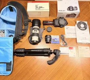 للبيع طقم تصوير Canon احترافي كامل – حالة ممتازة جداً