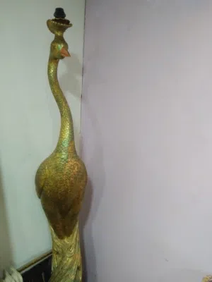 للبيع ابجورة علي شكل طاووس