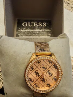 ساعة guess اصلية استعمال بسيط