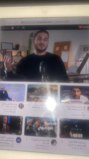 ايباد آبل لا يوجد في اي شي تقدر تنزل برامج عن طريق سفاري