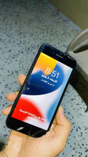 آيفون 7 عادي