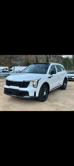 Kia . Sorento . 2025 . New4
