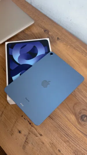 Apple iPad Air 5 64 GB in Baghdad