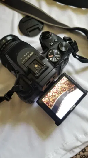 كاميرا فوجي فلم fineللبيع: كاميرا Fujifilm FinePix HS35EXR – دقة احترافية وزووم جبار!