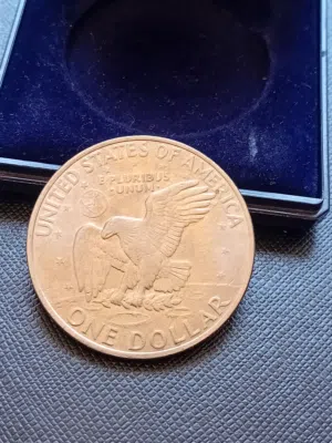 للبيع – عملة أيزنهاور الأمريكية الأصلية (Eisenhower Dollar) سنة 1971 مع الحافظة