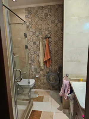 شقه الترا سوبر لوكس للبيع في اللوتس الجنوبيه