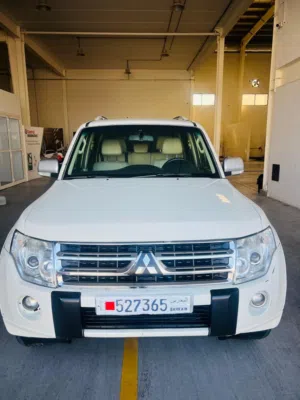 Pajero 2011 Pearl White