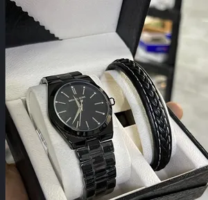 Others . Analog Quartz . Black . New1