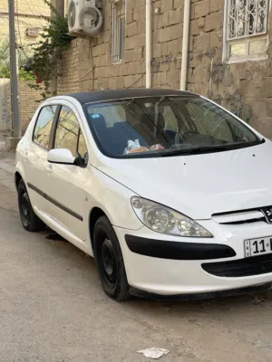 بيجو فرنسي 307