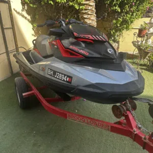للبيع seadoo rxp300 2018