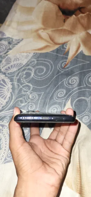 Motorola Edge 30 Pro 128 GB in Aden