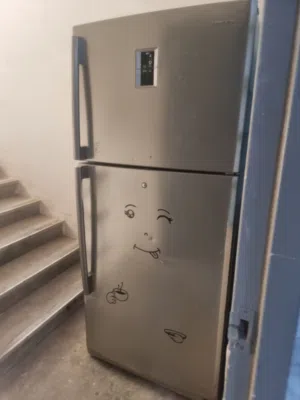 للبيع ثلاجة سامسونج كبيرة