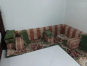 مجلس ارضي شبه جديد