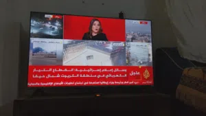 شاشة جيقارد استعمال شهر مع الكرتونة وعلاقة الجدار سمارت