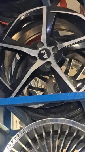 جنط 17 قريب