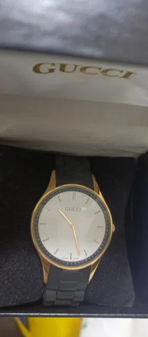 ساعة Gucci أصلية Swiss Made – Vintage بحالة ممتازة