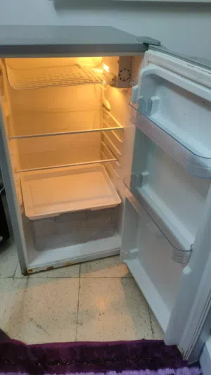 ثلاجة مكتب او غرفة نوم