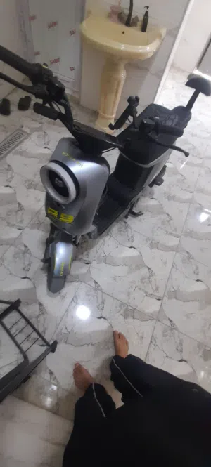دراجه ار 9فول موصفات قره الوصف سعر 500وبيه مجال بصيط