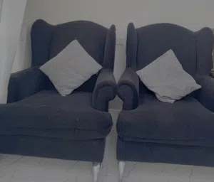 كرسيين نظاف جداً للبيع بسعر رخيص جداً