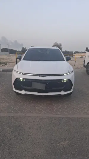 شيفروليه ايكونيكس موديل 2024 نظيفه و ممتازه فول اوبشن وارد كندا