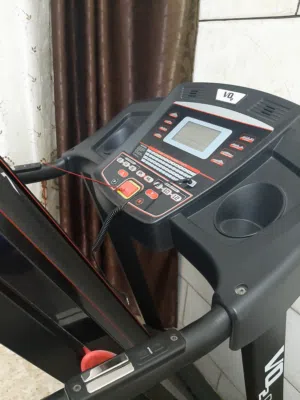 جهاز مشي  كهربائي للبيع – شبه جديدة   VO2 Get Strong – Focus 1