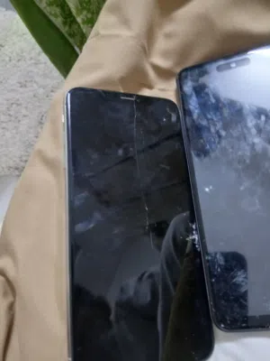 Apple iPhone 11 256 GB in Abu Dhabi