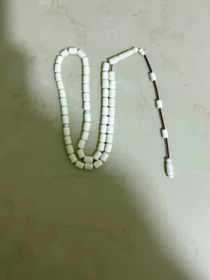مسباح عظم جمل اصلي تمليكه صب جديد من السعوديه وعليه شهاده مع المرفقات
