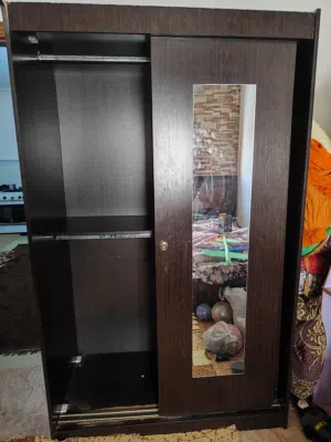 خزانه وتخت مفرد للبيع