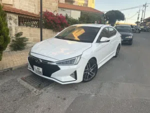2019 Elentra Turbo.