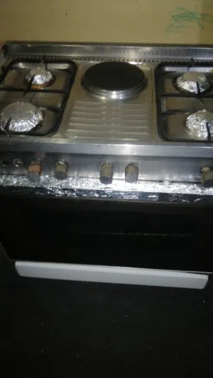 طباخ مستعمل نضيف