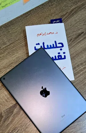 آيباد 9 مستخدم+ قلم الكتروني (كوبي مو مال شركة أبل)