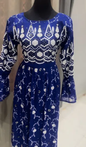 لبسه مناسبه للعيد والمناسبات الاجتماعيه غير مستهلك ملبوسه مره