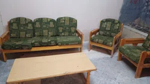 ثلاثة استوديوهات للبيع