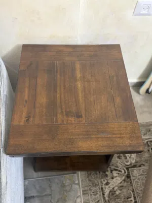 طاولة وسط انتيكا لون بني